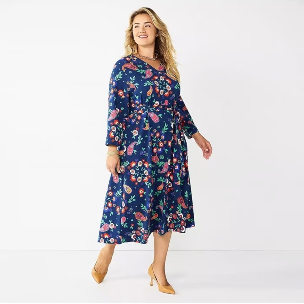 Women’s Croft & Barrow V -Neck midi‎ dress Size M NWT